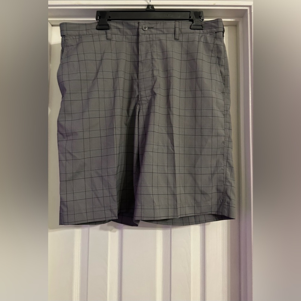 PGA Tour Casual Chino Mens Shorts are a Size 36.